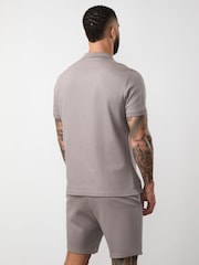 رمادي - قميص بولو من جيم كينج بورتالز - صورة 2 من 4