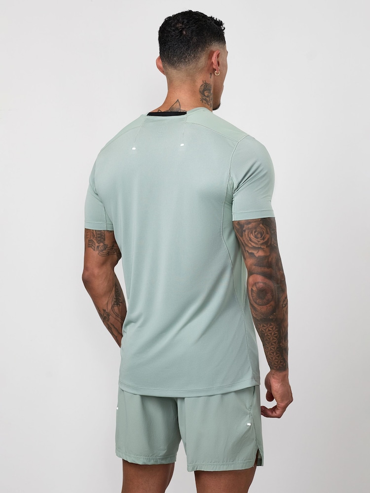 Gym King Grey Energise T-Shirt - Image 2 of 4 Gym King Grey Energise T-Shirt - Image 2 of 4