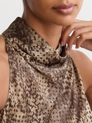 Reiss Krissy Silk Printed Cowl-Neck Sleeveless Top - Bild 6 von 7