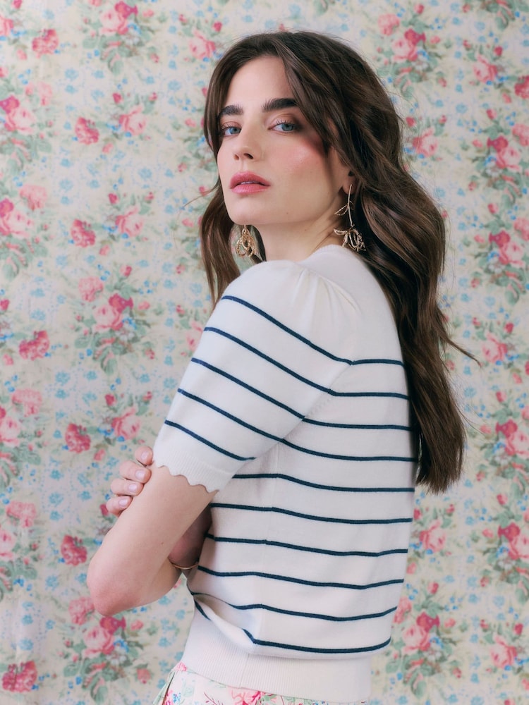 River Island White Cabbages and Roses Stripe Floral Embroidered Knitted T-Shirt - Image 4 of 4