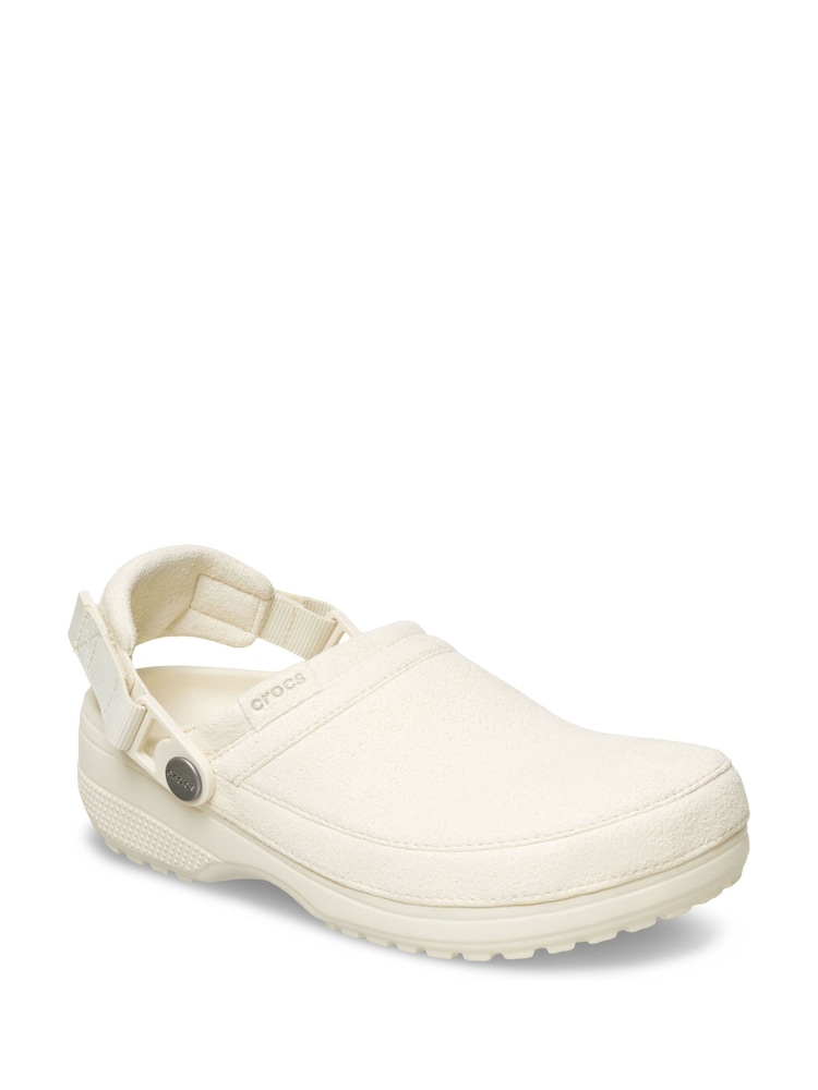 Dunkelbraun - Crocs Classic Crafted Suede Clogs - Bild 2 von 6