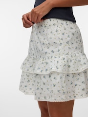 VERO MODA White/Blue Tiered Short Skirt - Image 3 of 5