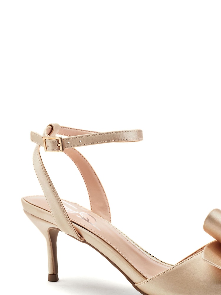 Moda in Pelle Gold Lotty Low Sandals With Large Bow Trim - Image 2 of 3