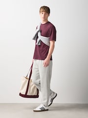 higo - Corte estándar - Camiseta básica de algodón con cuello redondo - Imagen 2 de 8