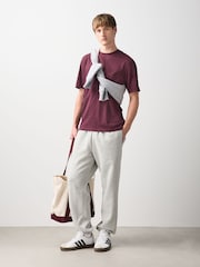 higo - Corte estándar - Camiseta básica de algodón con cuello redondo - Imagen 3 de 8