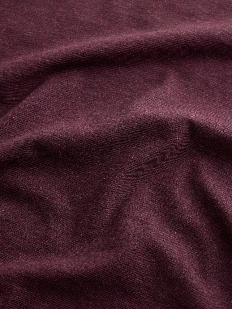 higo - Corte estándar - Camiseta básica de algodón con cuello redondo - Imagen 8 de 8