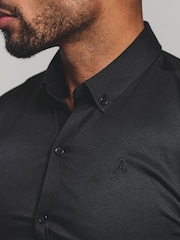 Tailored Athlete Muscle Fit Short Sleeve Signature Shirt - Imagen 5 de 7