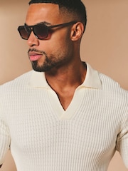 Tailored Athlete Muscle Fit Fine Cable Knitted Open Collar Polo Shirt - Imagen 4 de 7