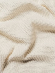 Tailored Athlete Muscle Fit Fine Cable Knitted Open Collar Polo Shirt - Imagen 7 de 7