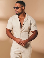 Tailored Athlete Muscle Fit Stretch Linen Blend Short Sleeve Cuban Collar Shirt - Imagen 2 de 7