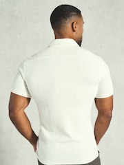 Tailored Athlete Muscle Fit Stripe Patterned Cuban Collar Shirt - Imagen 3 de 6