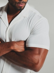 Tailored Athlete Muscle Fit Textured Cuban Collar Shirt - Imagen 4 de 7