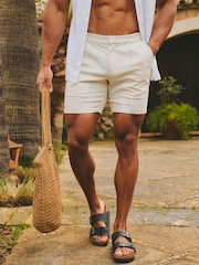 Tailored Athlete Muscle Fit Stretch Linen Blend Pleat Side Adjuster Shorts - Image 5 of 7