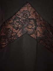 Lipsy Satin Lace Mix Maxi Dress - Bild 6 av 6