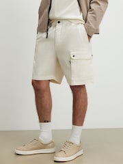 River Island White Regular Fit Cargo Shorts - Image 2 of 4