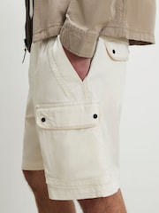 River Island White Regular Fit Cargo Shorts - Image 3 of 4