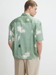 River Island Green Regular Fit Sateen Floral Revere Shirt - Image 3 of 4