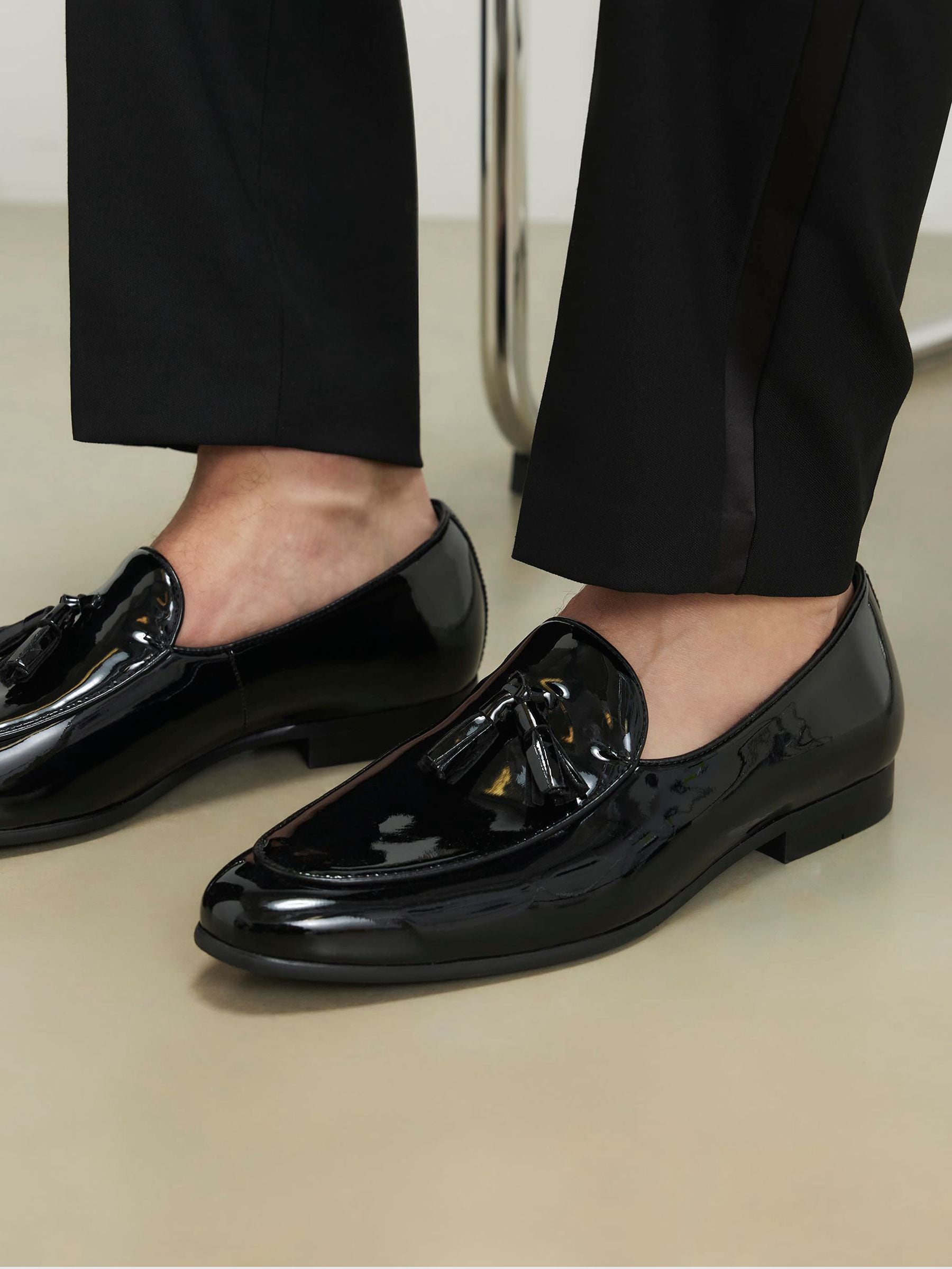 SIZE 8 /41. River Island patent pu leather loafer shoes. River Island River Island Patent saddle loafers in black  main image 3