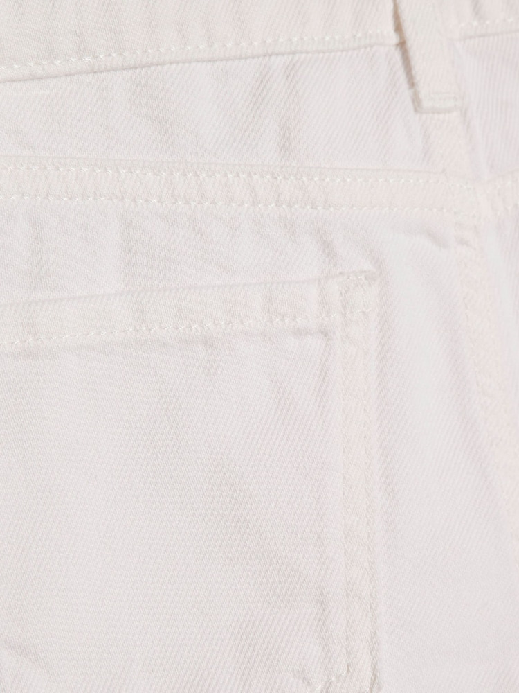 River Island White Pearl Hotfix Denim Shorts - Image 4 of 4