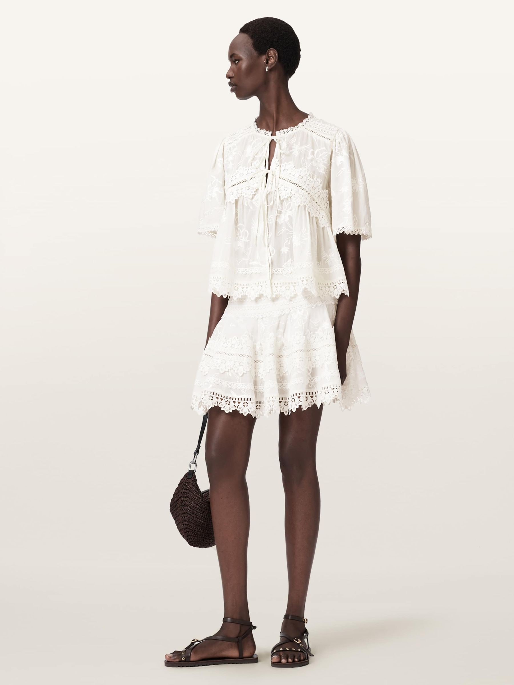 Next：日本 ホワイト - AllSaints Lillith トップス from Next Japan