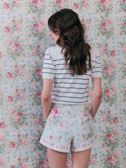 River Island White Cabbages and Roses Floral Print Shorts - Image 4 of 4