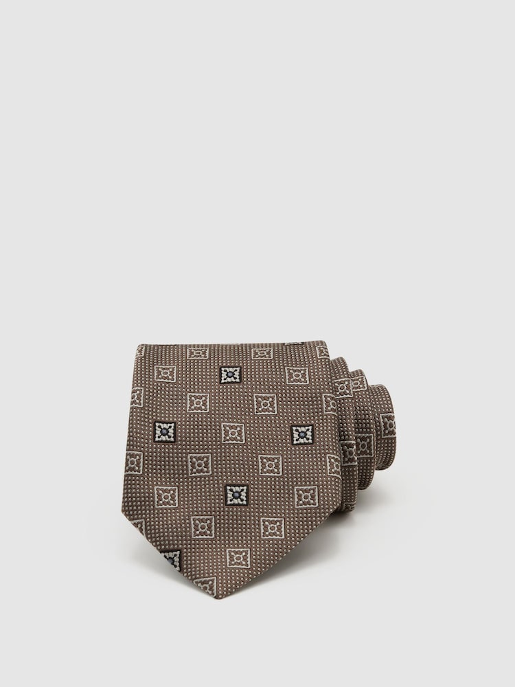 Reiss Aurelio Silk-Blend Square Floral Medallion Tie - Imagen 1 de 5 Reiss Aurelio Silk-Blend Square Floral Medallion Tie - Imagen 1 de 5
