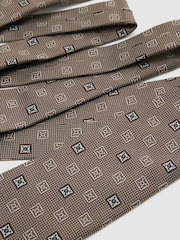 Reiss Aurelio Silk-Blend Square Floral Medallion Tie - Imagen 3 de 5