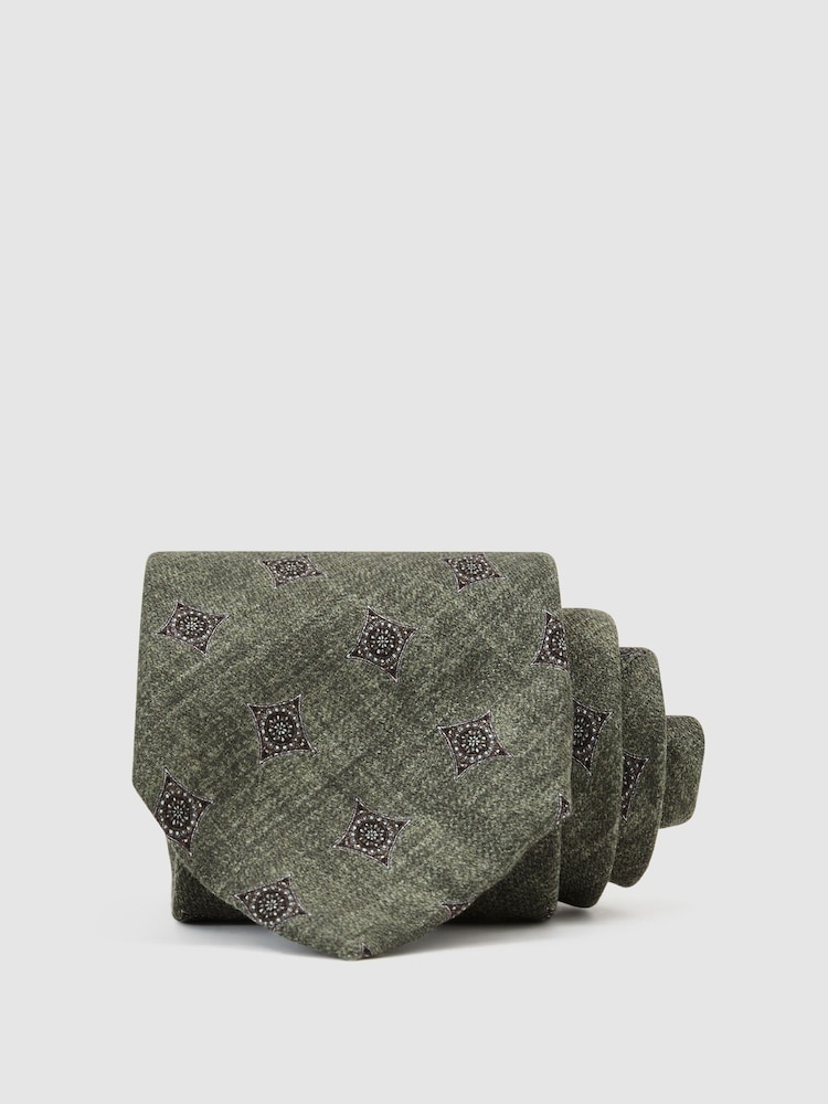 Verde salvia oscuro - Reiss Arrigo Silk Diamond Medallion-Print Tie - Imagen 1 de 5