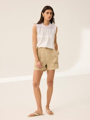 Mint Velvet Utility Denim Shorts - Imagen 4 de 6