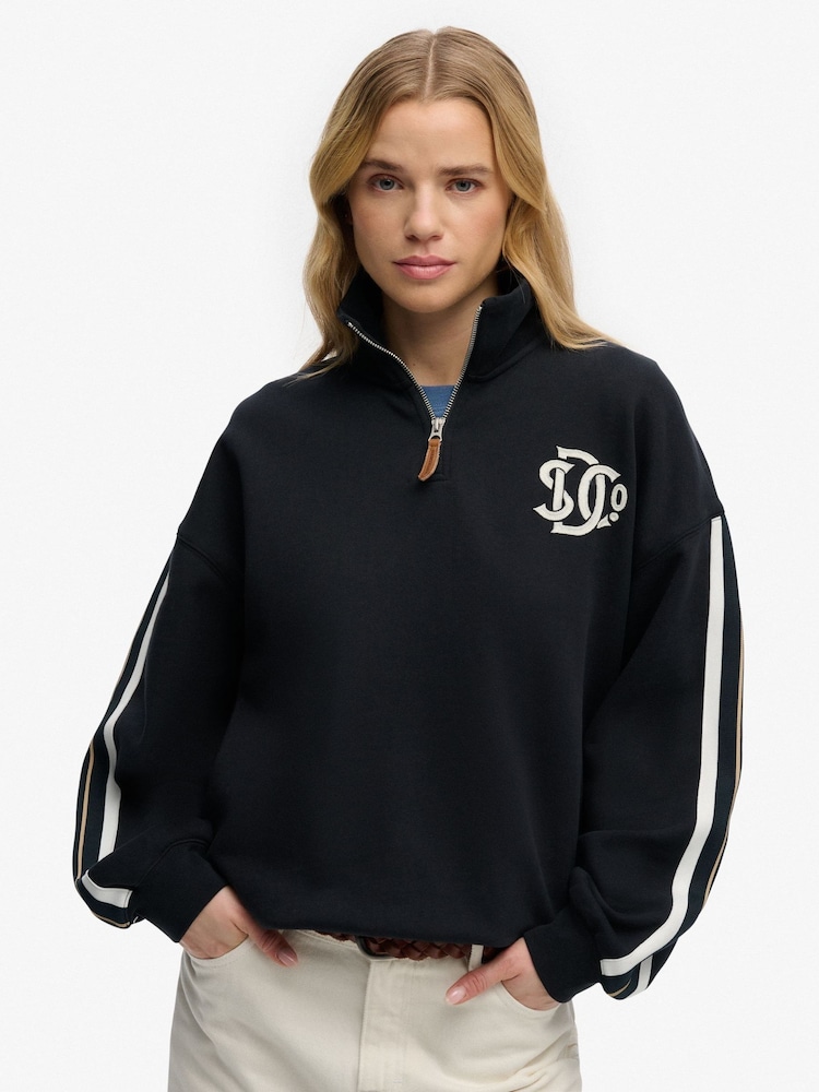 Pulover Superdry Country Club cu fermoar pe jumătate și aplicație decorativă - Imaginea 1 din 7