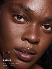 MAC Strobe Beam Liquid Bronzelighter - Image 3 of 7