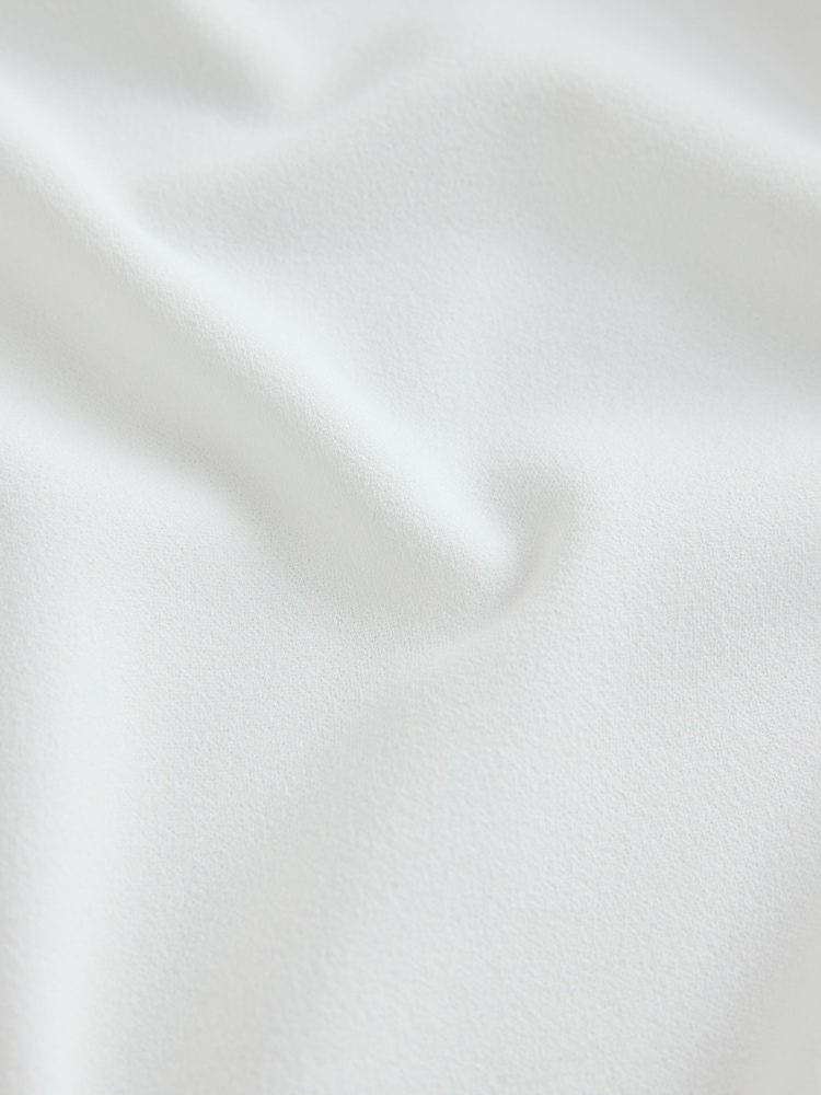 Ecru Short Sleeve V-Neck Bubblehem Top - Image 10 of 10 Ecru Short Sleeve V-Neck Bubblehem Top - Image 10 of 10