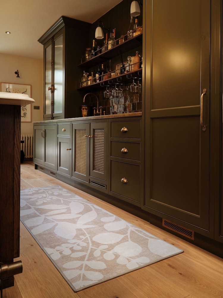 Hug Rug Natural Eden Leaves Runner - Image 1 of 4