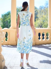 Yumi Butterfly Print Midi Wrap Dress - Imagen 2 de 5