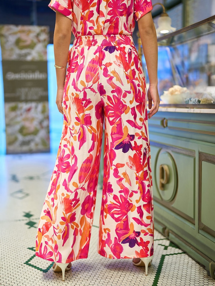 Yumi Abstract Floral Wide Leg Trousers - תמונה 2 מתוך 4