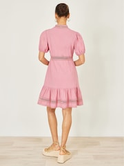 Rosa - Yumi Cotton Lace Trim Skater Shirt Dress - Imagen 2 de 5