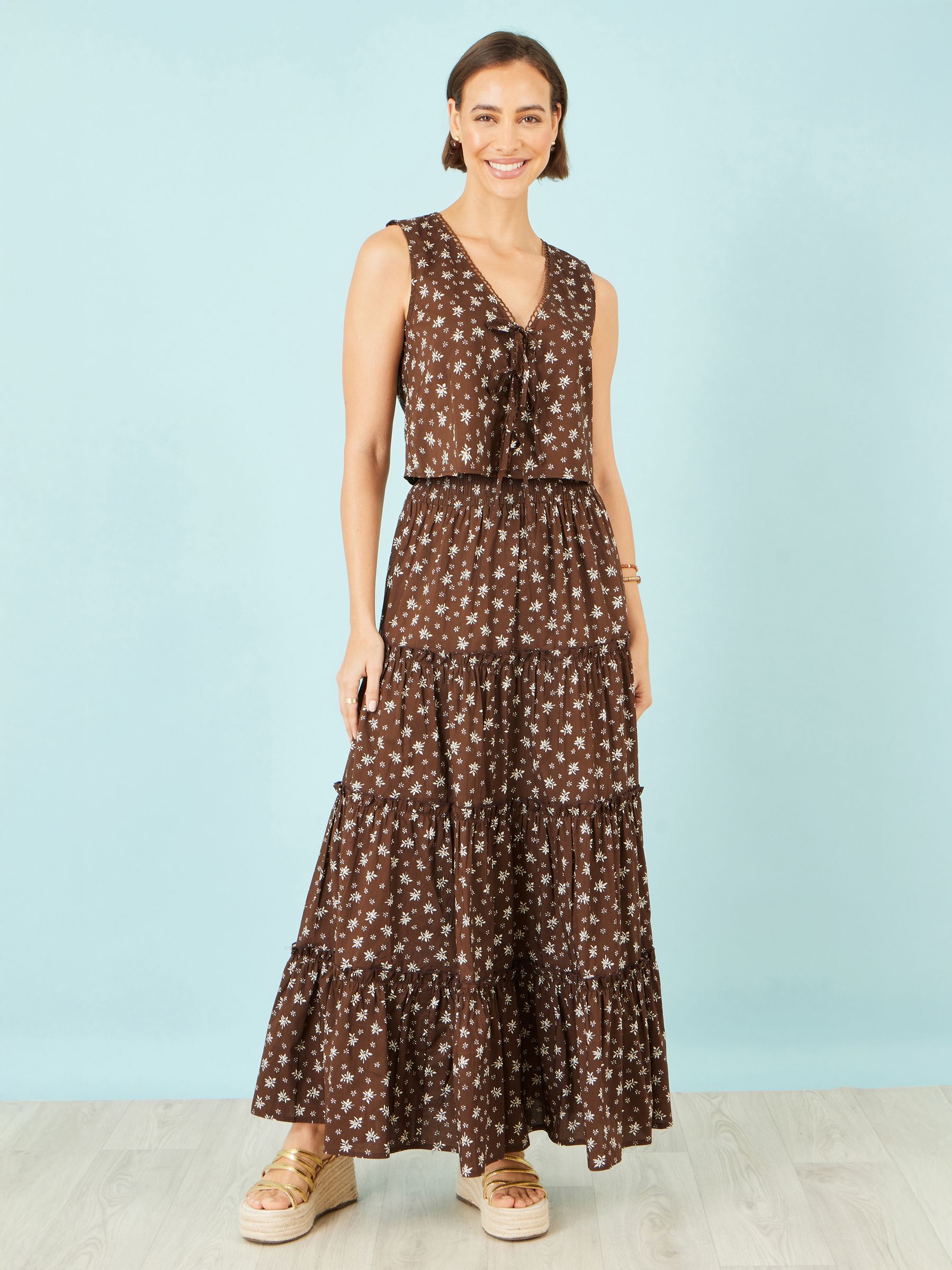 Yumi Women's Brown Daisy Print Maxi Skirt | : Size 14 - Image 1