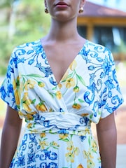 Yumi Cream Lemon Print Viscose Ruched Waist Midi Dress - Image 5 of 5