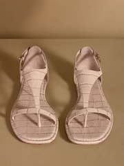 שמנת - Russell & Bromley סנדלי אצבע, דגם Lagan - תמונה 4 מתוך 8