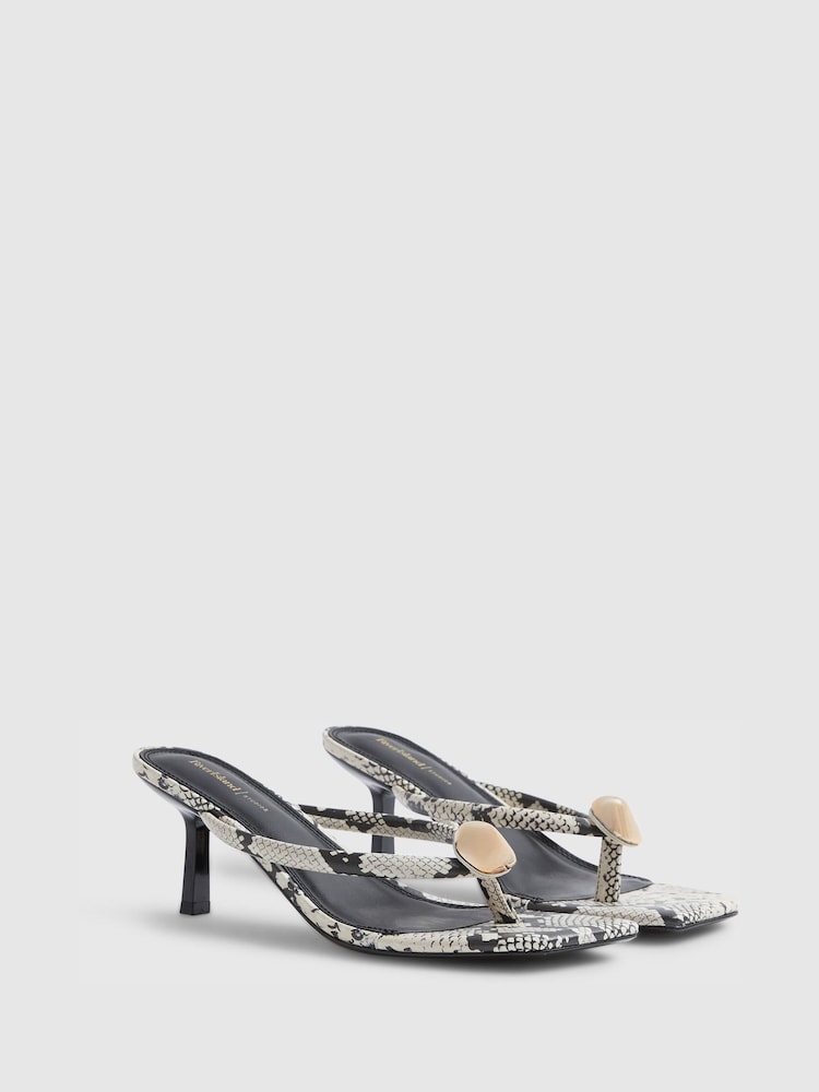 River Island 하드웨어 토우 쪼리 샌들 - 5의 이미지 2