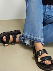 River Island stepētas dubultās siksniņas sandales - Attēls 1 no 1