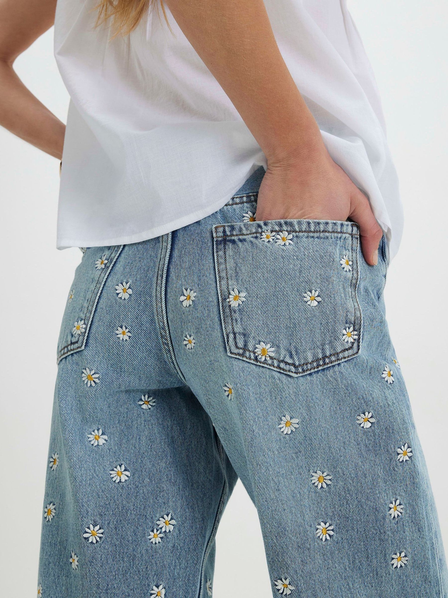 Buy River Island Blue High Rise Relaxed Straight Daisy Floral