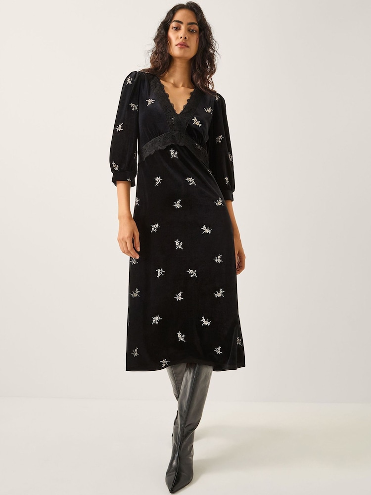 Buy Monsoon Black Erin Floral Lace Velvet Midi Dress from Next Argentina Buy Monsoon Black Erin Floral Lace Velvet Midi Dress from Next Argentina