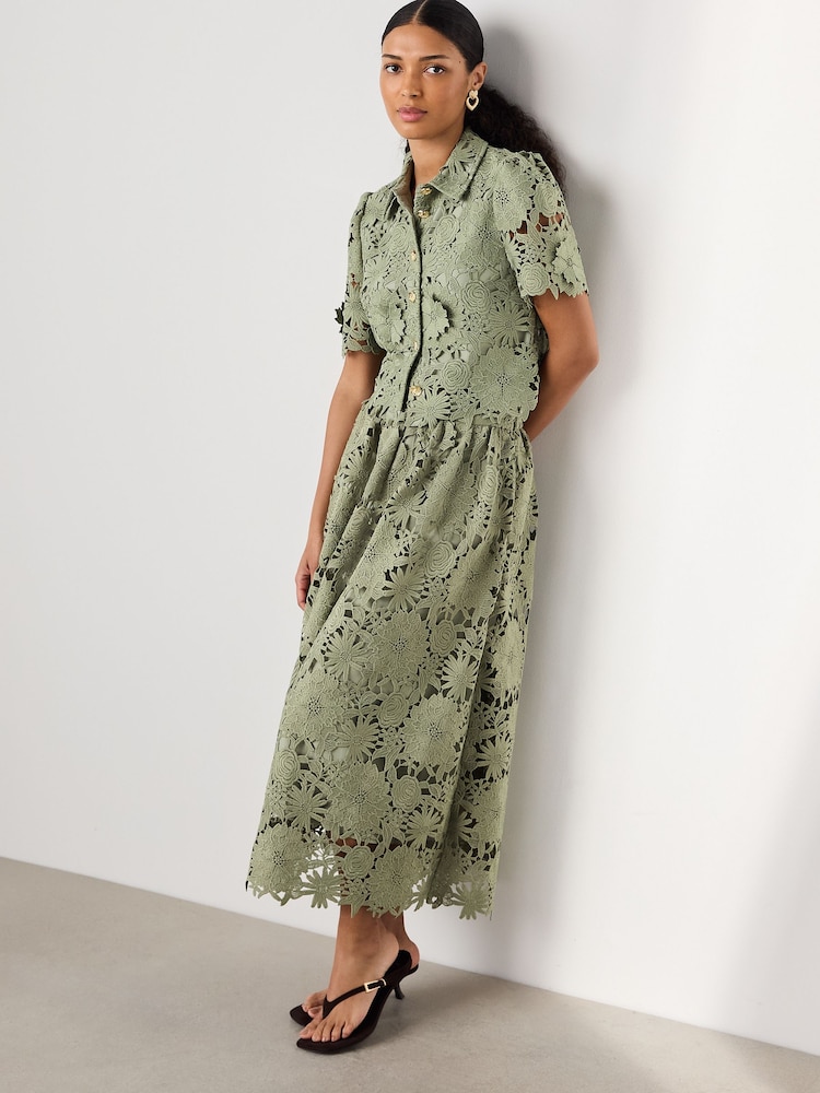 Salbeigrün - N. Premium Occasion Floral Lace Short Sleeve Top - Bild 2 von 8