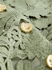 Salbeigrün - N. Premium Occasion Floral Lace Short Sleeve Top - Bild 7 von 8