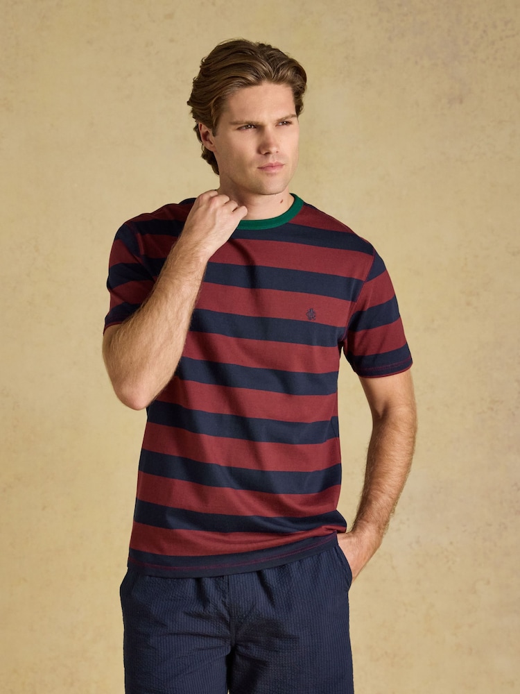 Navy & Red Striped Crew Neck - Camiseta de algodón con cuello redondo Rugby Club de Joules - Imagen 1 de 6