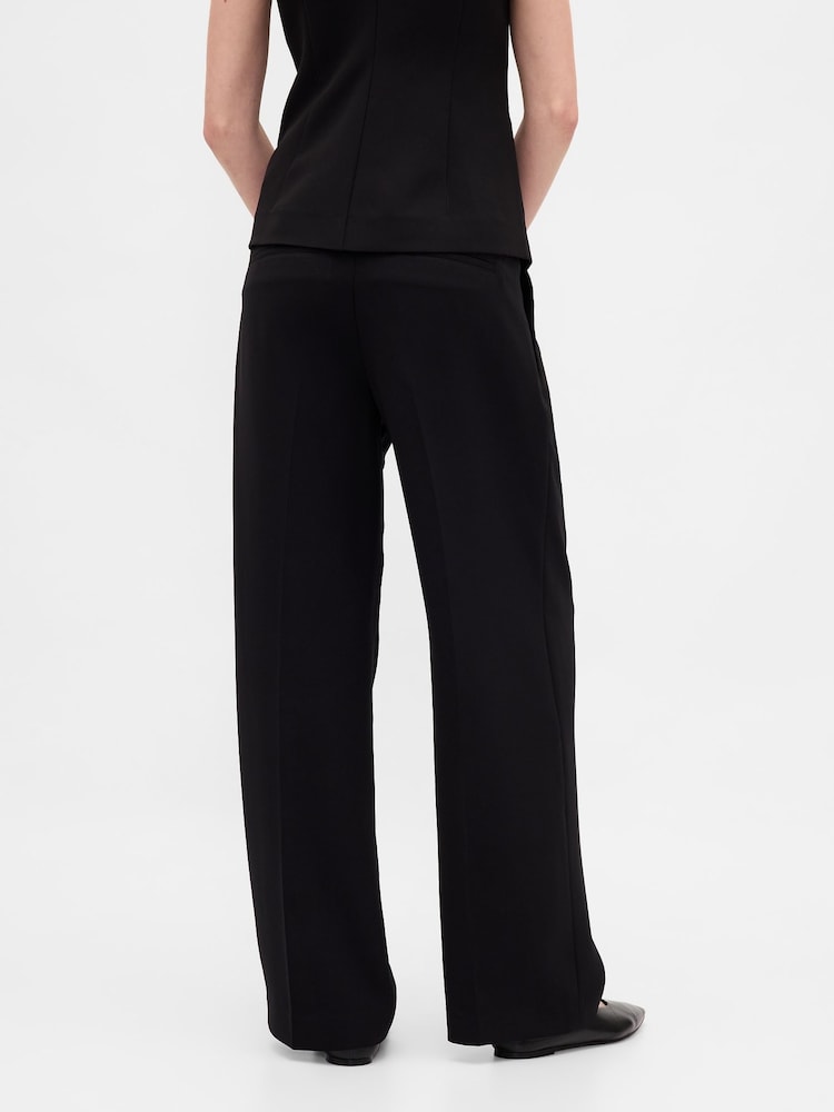 Gap Black 365 Low Waisted Pleated Wide Leg Trousers - Image 2 of 6 Gap Black 365 Low Waisted Pleated Wide Leg Trousers - Image 2 of 6
