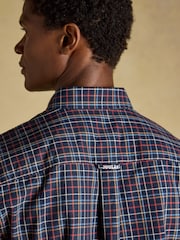 Azul marino y rojo - Camisa Oxford de algodón de corte clásico a cuadros de Joules - Imagen 8 de 10