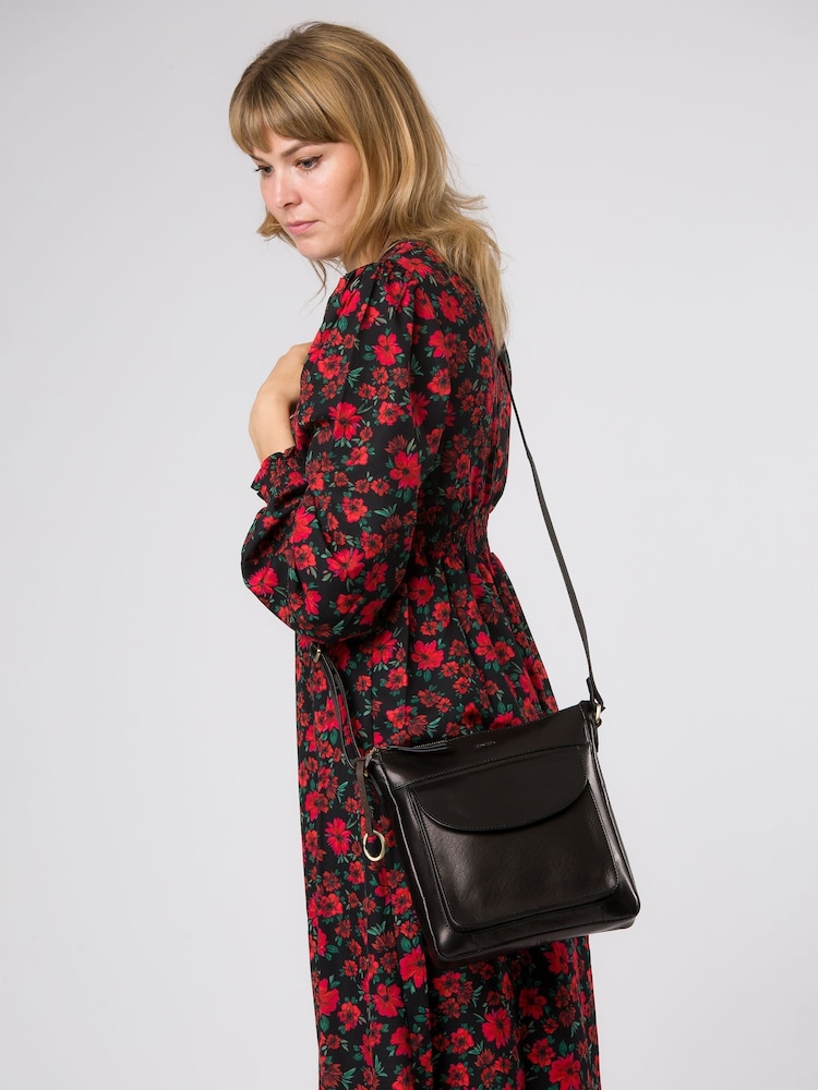 Conkca 'Maeve' Leather Cross Body Black Bag - Image 2 of 7 Conkca 'Maeve' Leather Cross Body Black Bag - Image 2 of 7