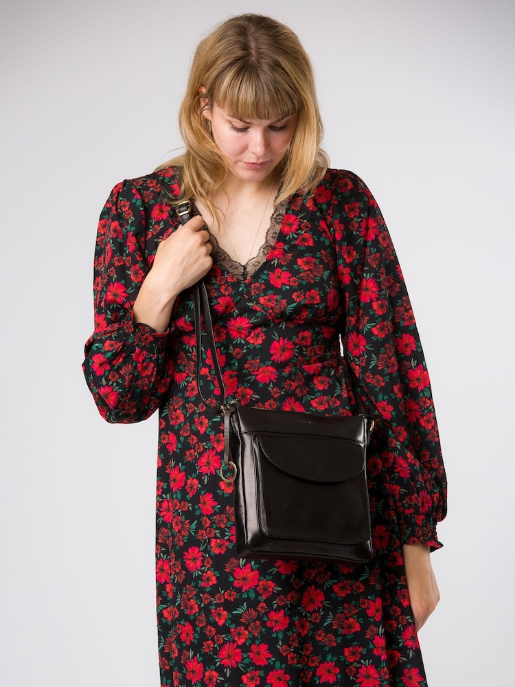 Conkca 'Maeve' Leather Cross Body Black Bag - Image 7 of 7 Conkca 'Maeve' Leather Cross Body Black Bag - Image 7 of 7